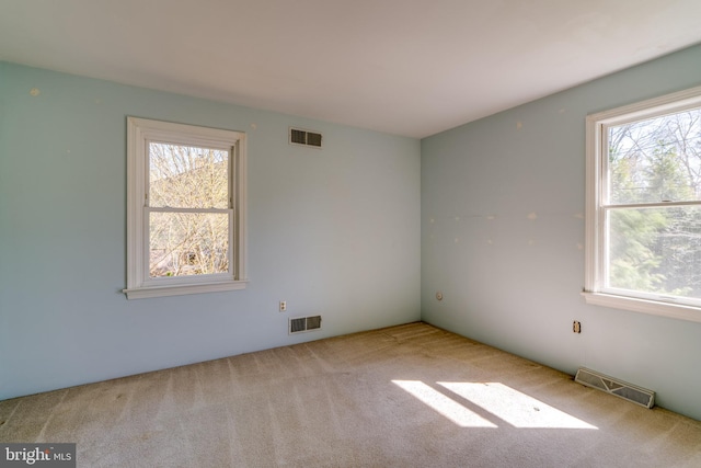1114 Colonial Rd, Lancaster, PA 17603 - unfurnished room with visible vents and carpet