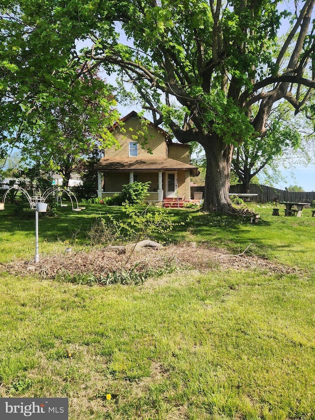 view of yard featuring fence