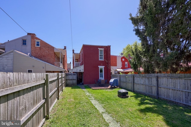 731 Locust St, Columbia, PA 17512 - view of yard with a fenced backyard and a patio area