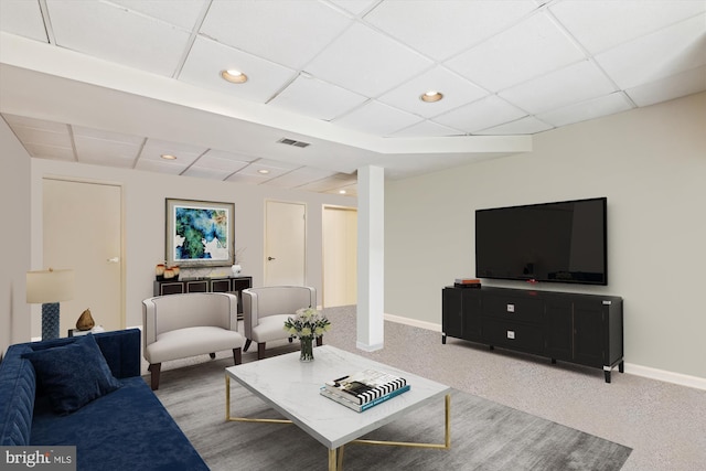 carpeted living room featuring visible vents, recessed lighting, baseboards, and a drop ceiling
