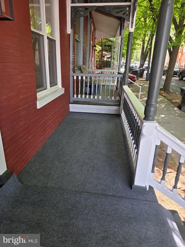 view of patio / terrace with covered porch