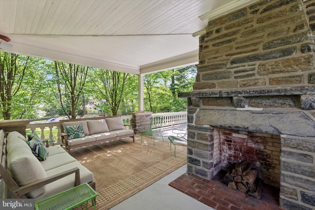 view of patio featuring an outdoor hangout area