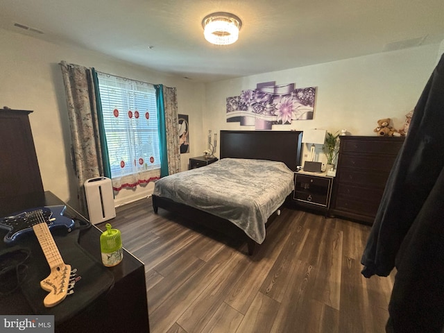 916 Holden Ct, Warminster, PA 18974 - bedroom featuring visible vents and dark wood finished floors