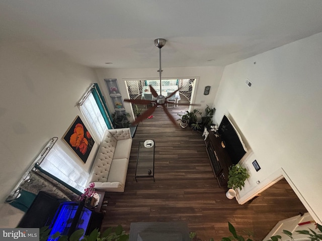 916 Holden Ct, Warminster, PA 18974 - living room with plenty of natural light and wood finished floors