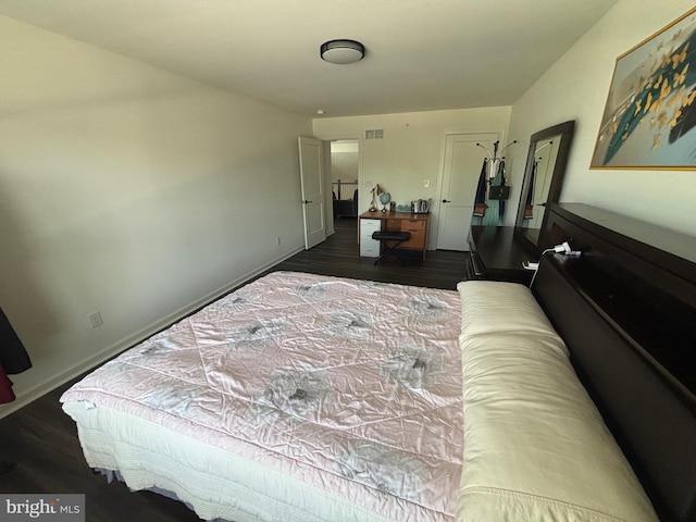 916 Holden Ct, Warminster, PA 18974 - bedroom featuring visible vents, baseboards, and wood finished floors