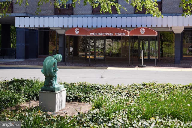 view of property's community