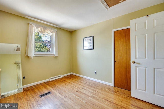 9 Biscayne Blvd, West Deptford, NJ 08096 - unfurnished bedroom with baseboards, visible vents, and light wood-style flooring