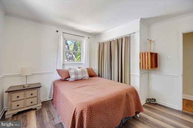 9 Biscayne Blvd, West Deptford, NJ 08096 - bedroom with crown molding, baseboards, and wood finished floors