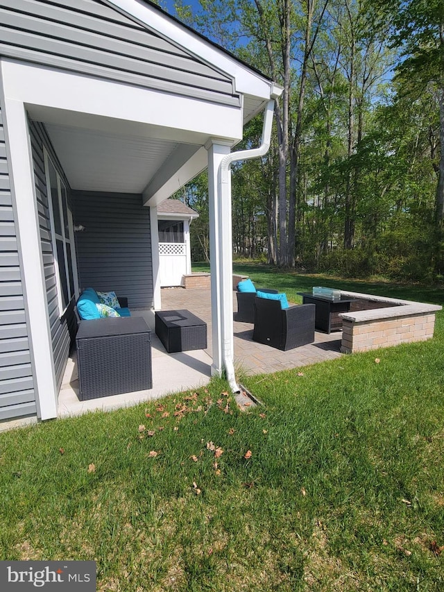 view of patio with outdoor lounge area
