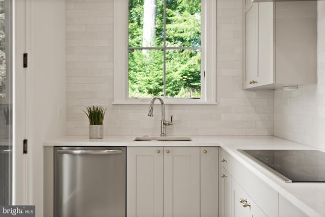 5908 Calla Dr, Mclean, VA 22101 - interior space with a sink, decorative backsplash, dishwasher, and black electric stovetop