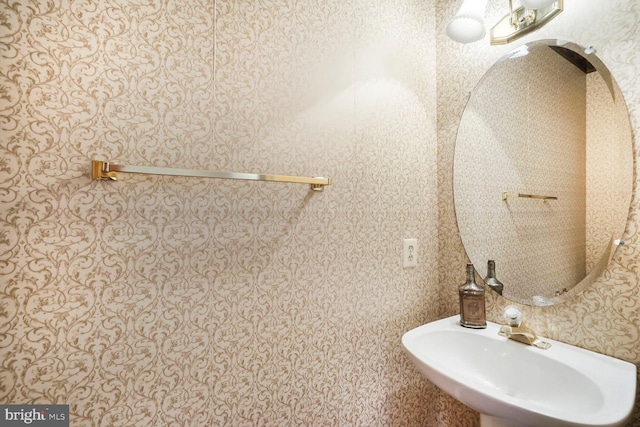 3016 Fallswood Glen Ct, Falls Church, VA 22044 - bathroom with a sink and wallpapered walls