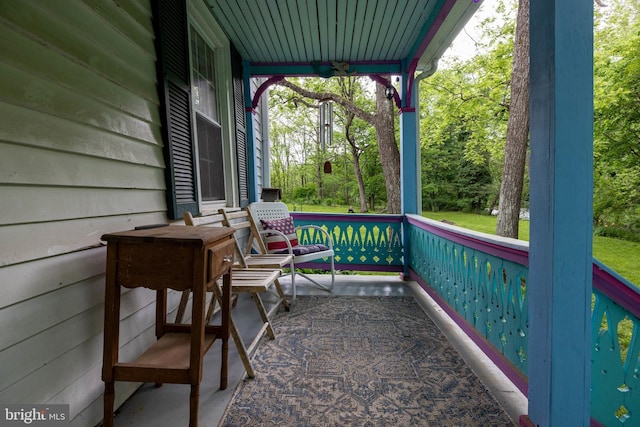 3909 Stoney Creek Rd, Edinburg, VA 22824 - view of patio / terrace with covered porch