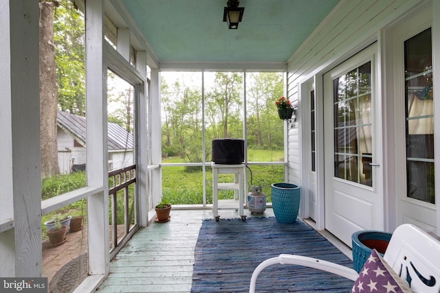 3909 Stoney Creek Rd, Edinburg, VA 22824 - view of sunroom