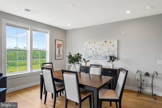 2320 Field Point Rd Unit 4-405, Herndon, VA 20171 - dining room featuring light wood-style flooring, plenty of natural light, baseboards, and recessed lighting