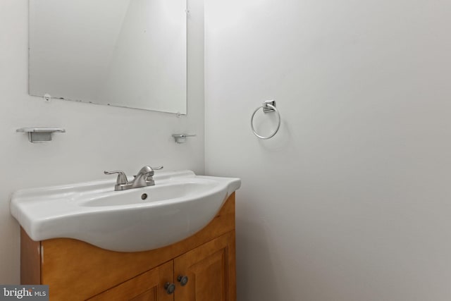 2512 Kent Village Dr, Landover, MD 20785 - bathroom with vanity