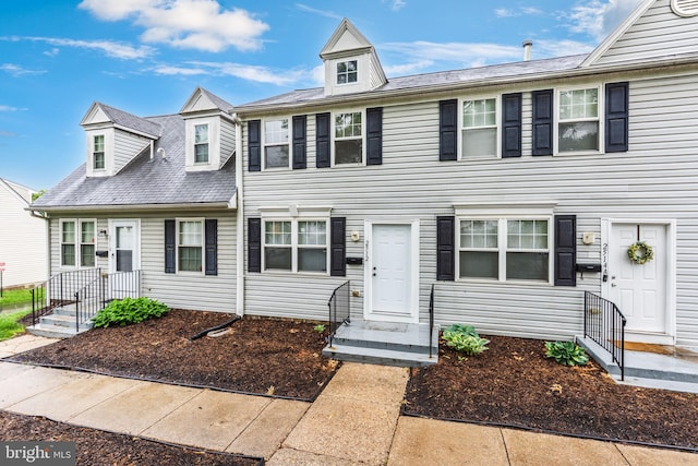 2512 Kent Village Dr, Landover, MD 20785 - view of multi unit property
