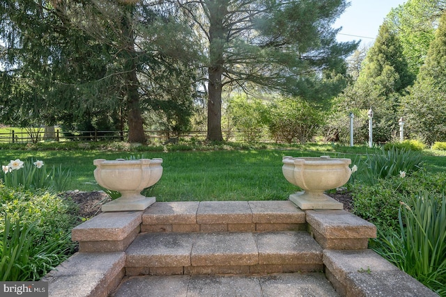 view of yard featuring fence