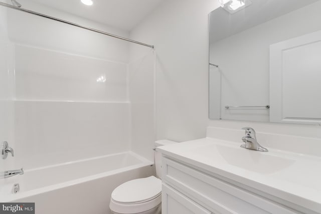 full bathroom featuring toilet, recessed lighting, bathtub / shower combination, and vanity