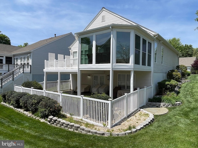 34 Dayton Cir, Fredericksburg, VA 22406 - view of side of home with a sunroom and a yard
