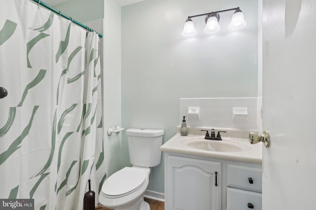 4927 Oxford Ct, Bensalem, PA 19020 - bathroom featuring vanity, a shower with curtain, and toilet