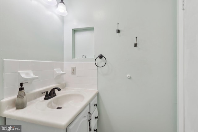 4927 Oxford Ct, Bensalem, PA 19020 - bathroom featuring vanity