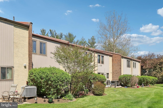 4927 Oxford Ct, Bensalem, PA 19020 - exterior space with cooling unit