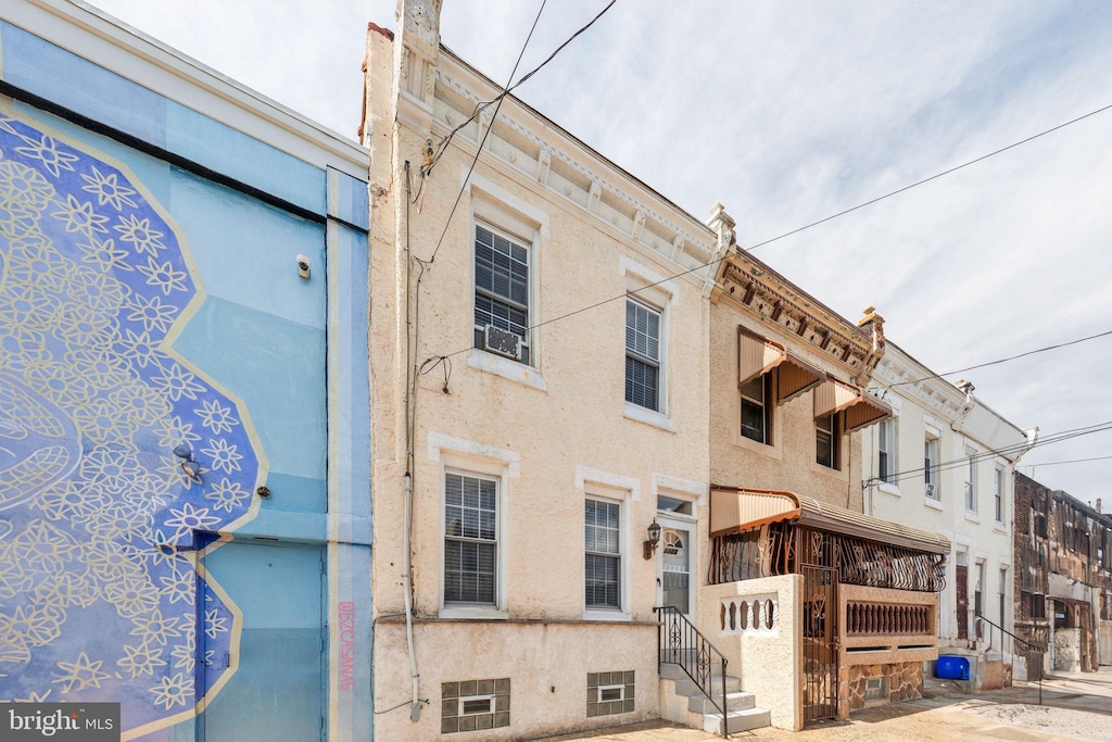 2322 N Marshall St, Philadelphia, PA 19133 - exterior space