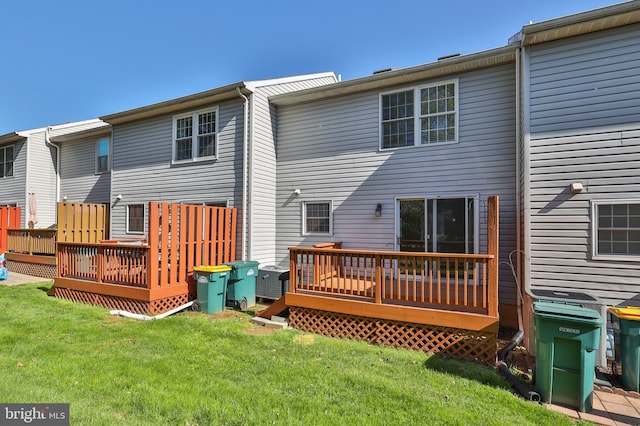 1514 Ravena St Unit D, Bethlehem, PA 18015 - back of house featuring a yard and a deck
