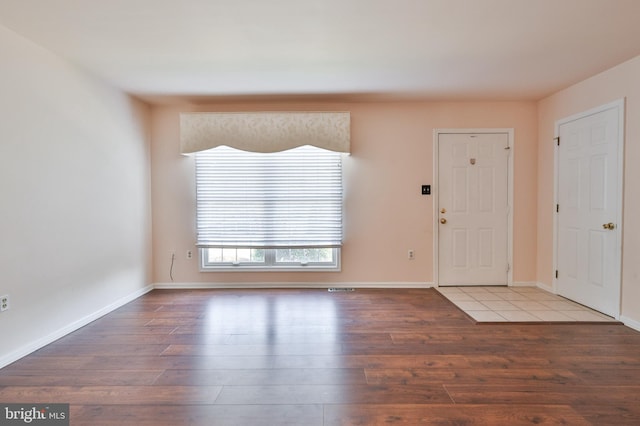 1514 Ravena St Unit D, Bethlehem, PA 18015 - foyer featuring visible vents, baseboards, and wood finished floors