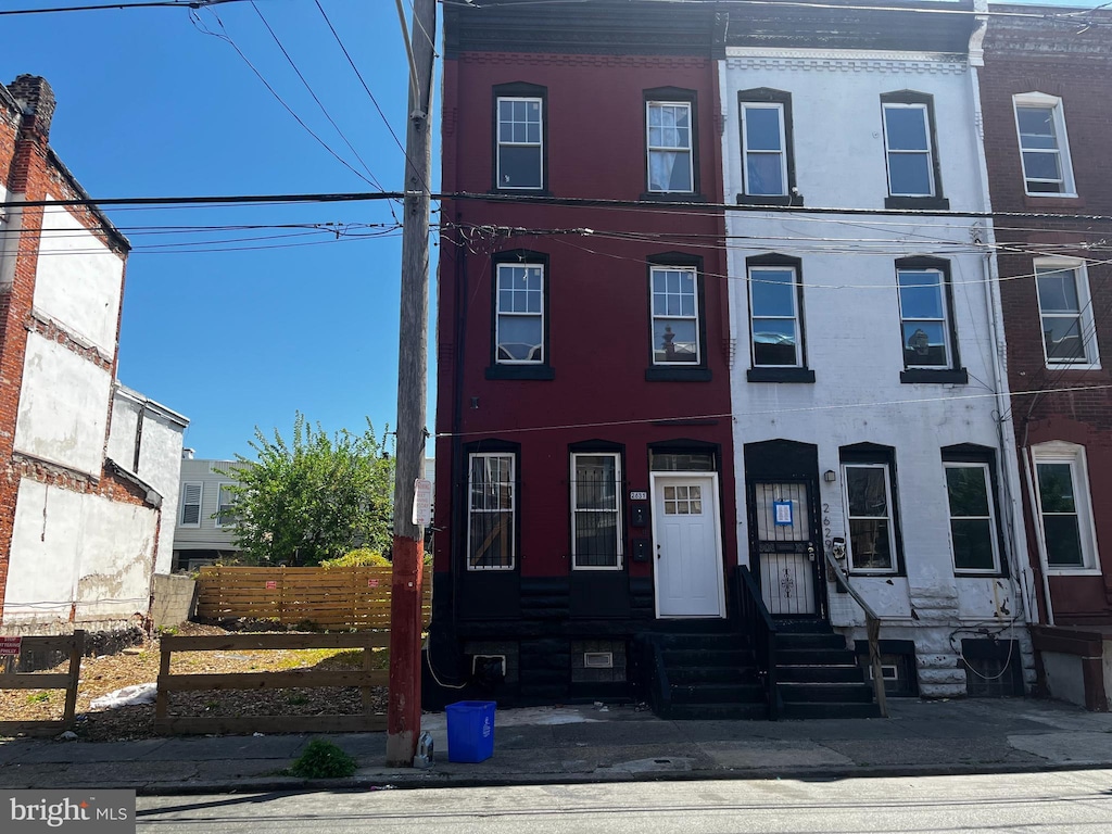2631 N 17th St, Philadelphia, PA 19132 - townhome / multi-family property with fence and entry steps