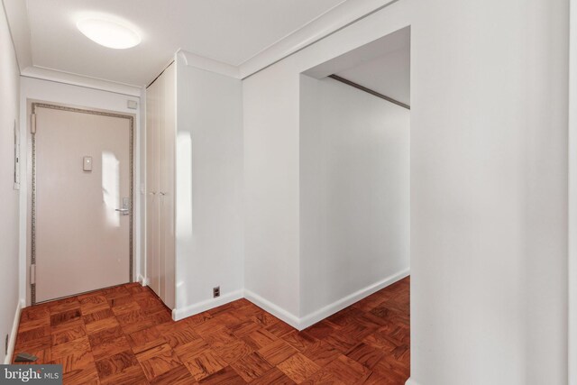 200 Locust St Unit 24Bn, Philadelphia, PA 19106 - hallway with baseboards