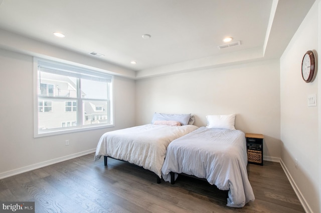 362 Star Tavern Ln, West Chester, PA 19382 - bedroom featuring baseboards, wood finished floors, and visible vents