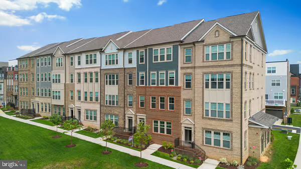 136 Salinger Dr Unit 136, Gaithersburg, MD 20878 - view of property