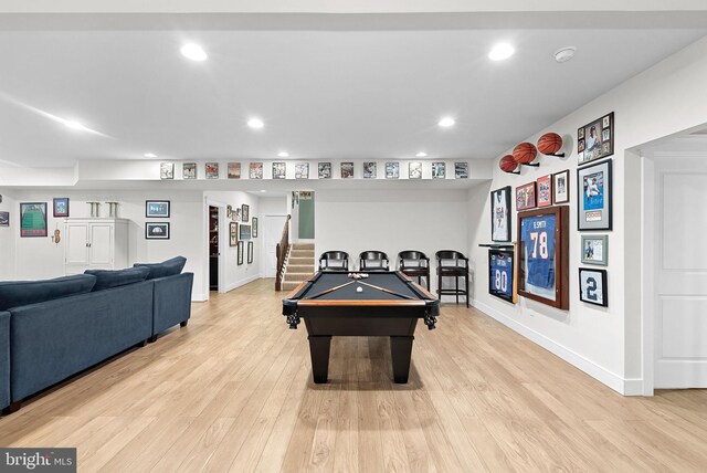 rec room with recessed lighting, billiards, baseboards, and light wood-type flooring