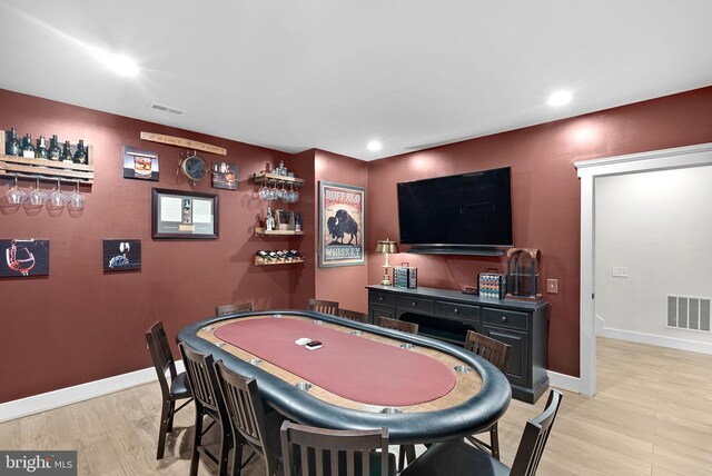 playroom featuring recessed lighting, baseboards, visible vents, and light wood finished floors