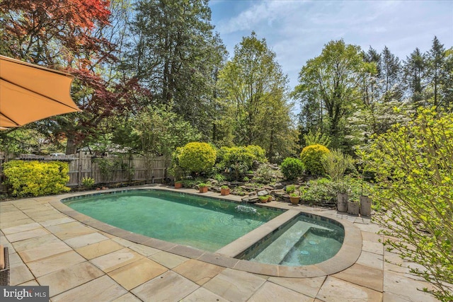 36 E Oak Ave, Moorestown, NJ 08057 - view of swimming pool featuring fence, a fenced in pool, an in ground hot tub, and a patio