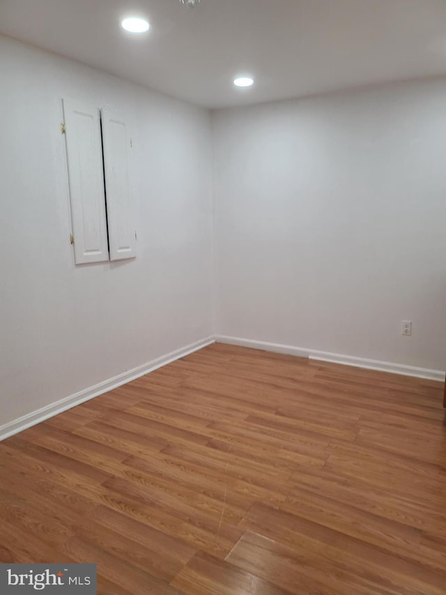 303 Saybrooke View Dr, Gaithersburg, MD 20877 - spare room featuring recessed lighting and light wood finished floors