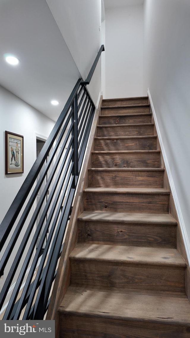 2246 N Hancock St, Philadelphia, PA 19133 - stairway featuring recessed lighting
