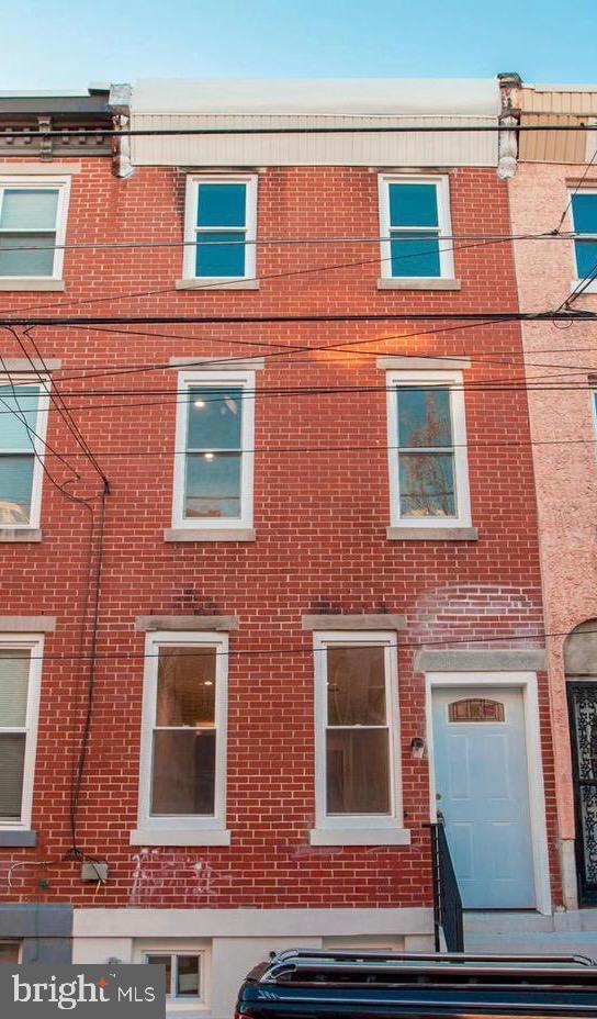 2246 N Hancock St, Philadelphia, PA 19133 - exterior space with brick siding