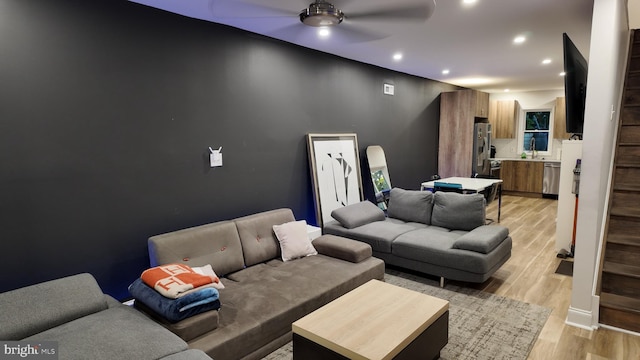 2246 N Hancock St, Philadelphia, PA 19133 - living area featuring light wood-style floors, a ceiling fan, and recessed lighting