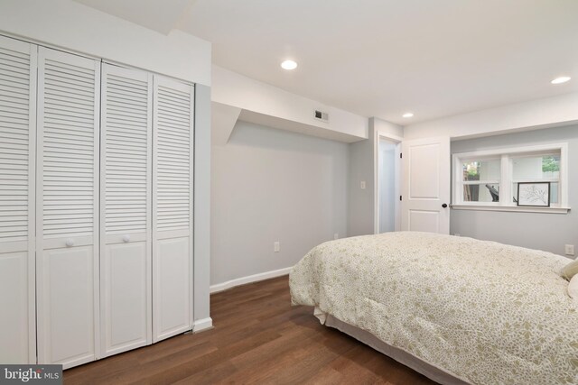1119 Overbrook Rd, Baltimore, MD 21239 - bedroom with dark wood-style floors, recessed lighting, and baseboards