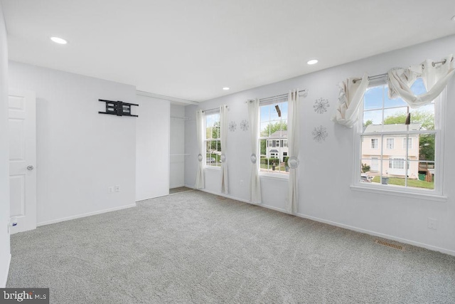 34 Starboard Ct, Gaithersburg, MD 20877 - unfurnished room featuring carpet floors, healthy amount of natural light, recessed lighting, and baseboards