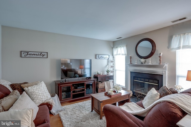 41 Arrowhead Dr, Burlington, NJ 08016