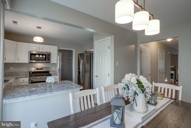 41 Arrowhead Dr, Burlington, NJ 08016