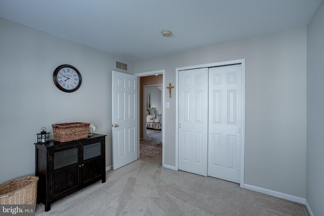 41 Arrowhead Dr, Burlington, NJ 08016