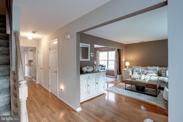 41 Arrowhead Dr, Burlington, NJ 08016