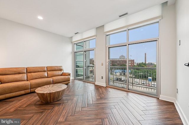 2772 Lighthouse Pt E Unit 410, Baltimore, MD 21224 - living room featuring baseboards and recessed lighting