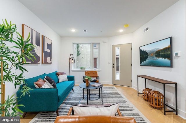 609 S Orianna St Unit 1, Philadelphia, PA 19147 - living room with baseboards, recessed lighting, and visible vents