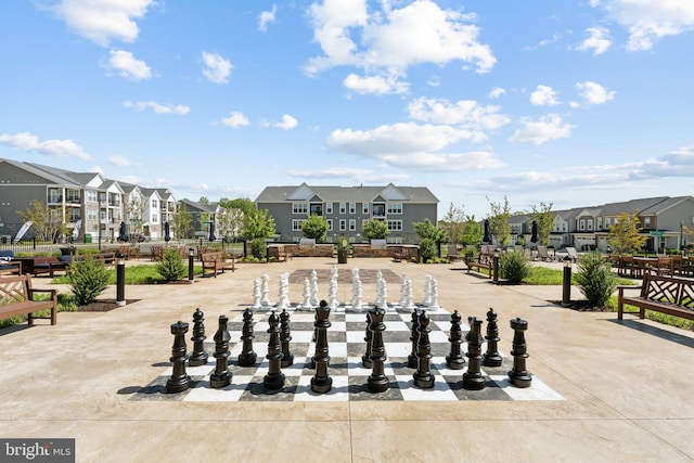view of property's community featuring a residential view