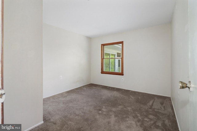 empty room with carpet